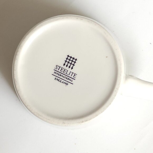 Vintage Tim Hortons Steelite Mug "Always Fresh" Mug Coffee Tea Dining Room China - Picture 4 of 6